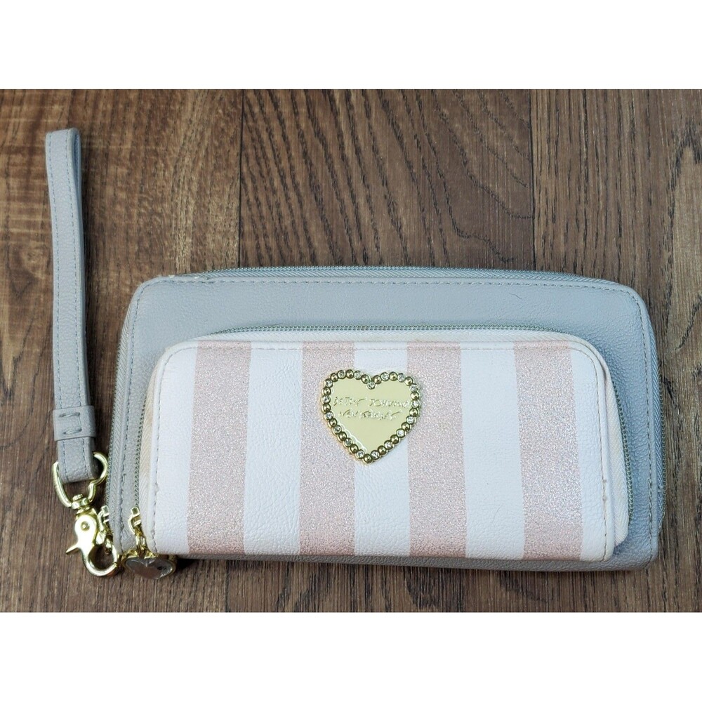 Betsey Johnson New York NY Pink Wallet Clutch Wristlet